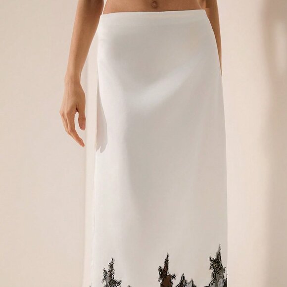 White Elegant Women's French Embroidered Bodycon Skirt - Picture 4 of 6